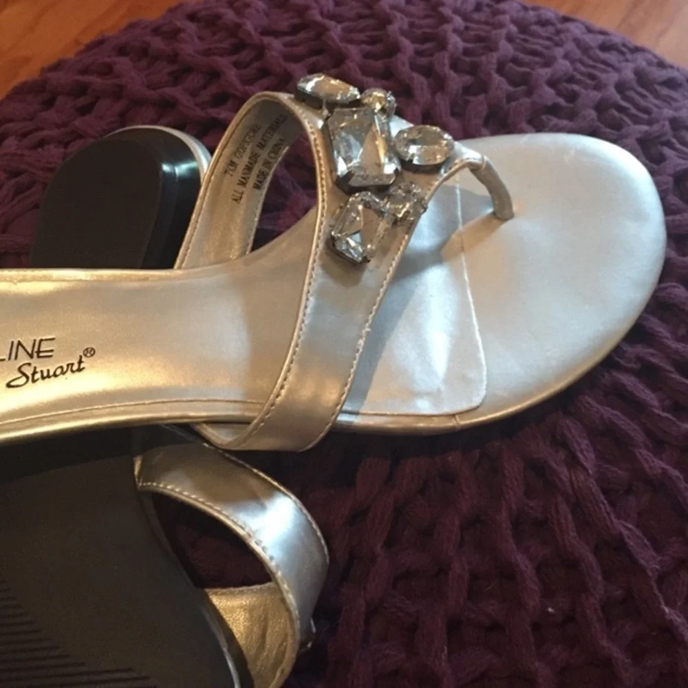 Madeline Stuart silver sandals - Picture 4 of 5